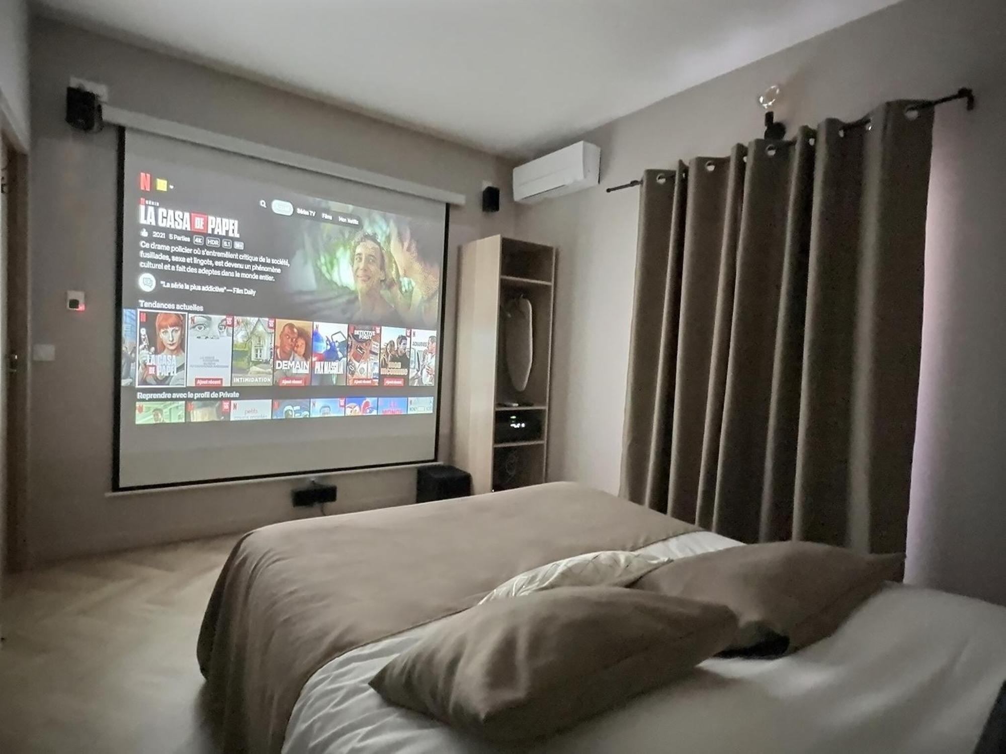 Apartahotel Cinema